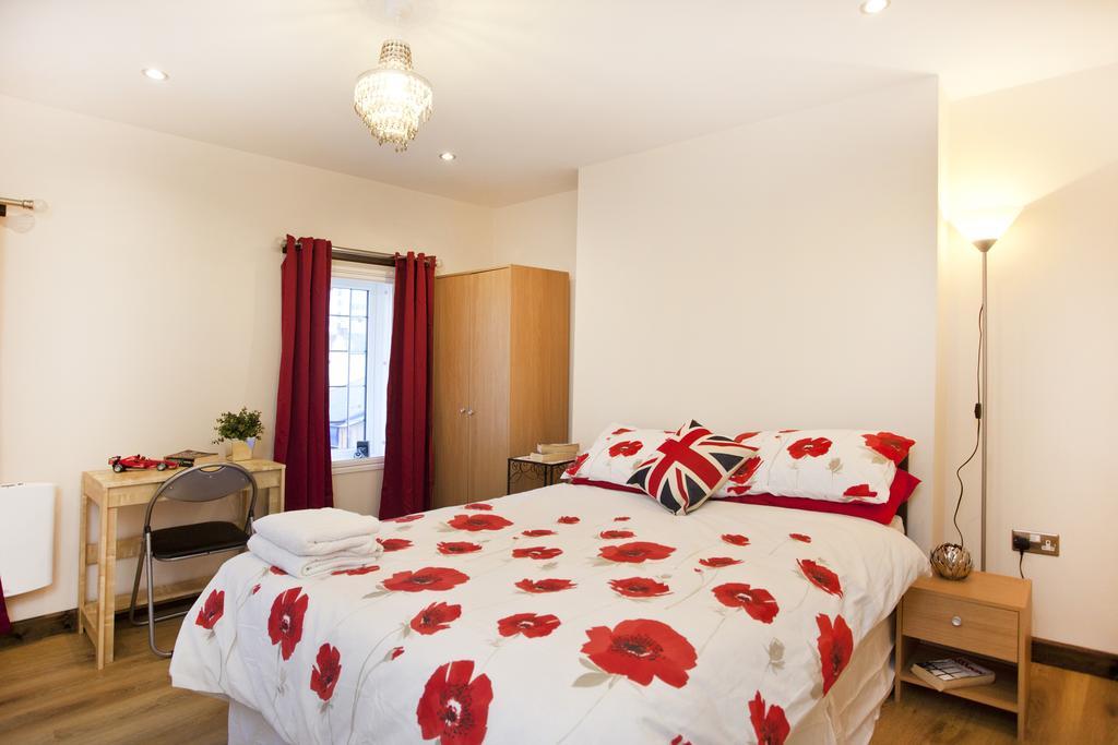 Victoria Centre Apartments In The Victoria Centre Shopping Centre - Nottingham City Centre - 24 Hour Access - Most Central Location, Kitchen - Sunday Check-Out 1Pm - Opposite Hilton By Restaurants & Shops - Outdoor Parking Cars Or Vans Five Pounds A Habitación foto