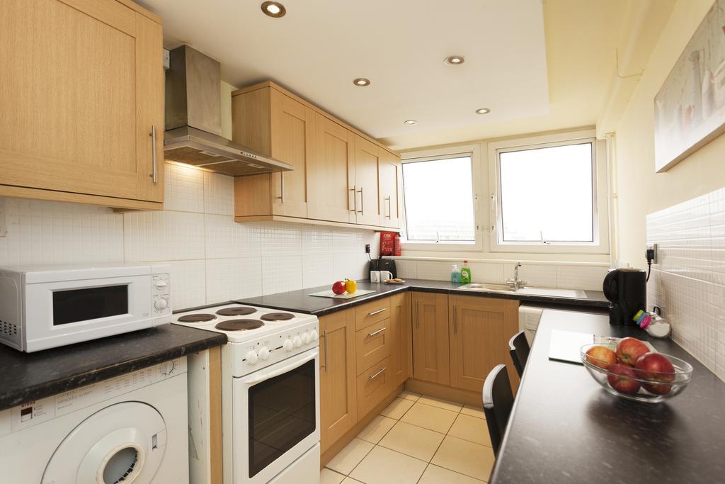 Victoria Centre Apartments In The Victoria Centre Shopping Centre - Nottingham City Centre - 24 Hour Access - Most Central Location, Kitchen - Sunday Check-Out 1Pm - Opposite Hilton By Restaurants & Shops - Outdoor Parking Cars Or Vans Five Pounds A Exterior foto