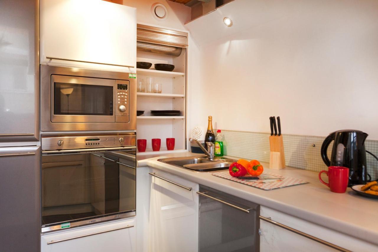 Victoria Centre Apartments In The Victoria Centre Shopping Centre - Nottingham City Centre - 24 Hour Access - Most Central Location, Kitchen - Sunday Check-Out 1Pm - Opposite Hilton By Restaurants & Shops - Outdoor Parking Cars Or Vans Five Pounds A Habitación foto